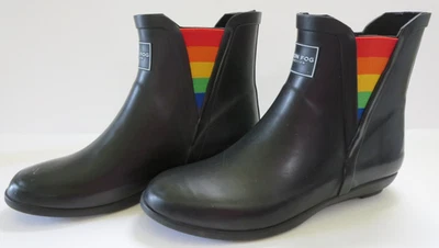 London Fog Piccadilly Rain Boots, Wome's Size 8 Black rainbow Rasta Rubber Boots - Image 1 of 4
