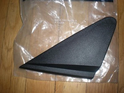 NOS 1988 1989 FORD TEMPO DOOR WINDOW OPENING FRONT OUTER FILLER RH - Image 1 of 3