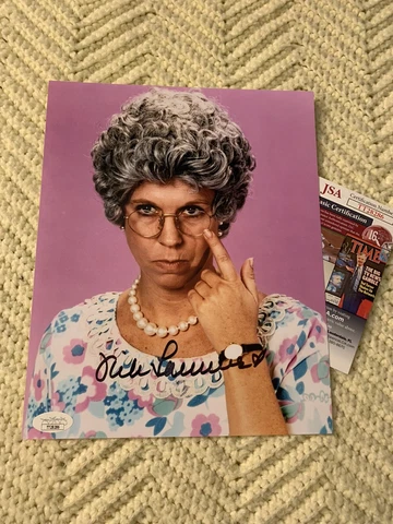 Vicki Lawrence Signed 8 X 10 Photo JSA Authentication COA Singer Actress Cover