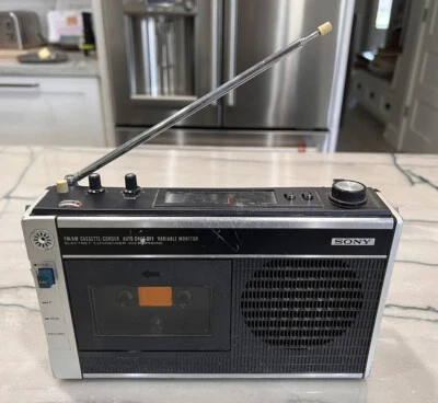 1970's Sony AM/FM Radio Cassette-Corder w/ Case | Model CF-350 unknown if works - Image 1 of 4