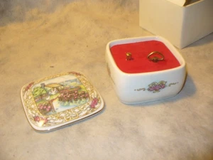 Caja de música de porcelana Heritage House Serenatas de San Valentín Star Dust 1993 Japón - Imagen 1 de 5