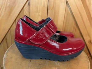 Fly London Robi Mary Jane Schuhe EU 39 US 8,5-9 Rot Lackleder Plateau Keilabsatz - Bild 1 von 10