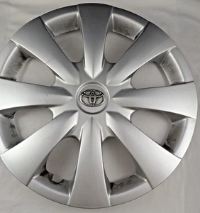 2009-2013 Toyota Corolla Full Sized 15" Hubcap Wheel Cover 42621-02060 Used Orig - Foto 1 di 6