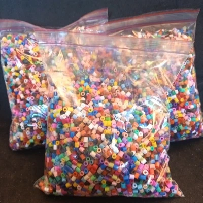 Hama beads job lot 1.2kg mixed colour bundle - Image 1 of 3