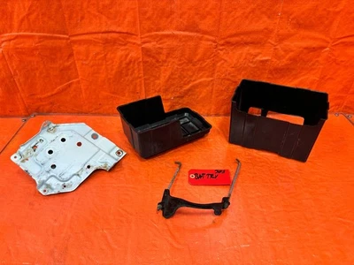 09-14 ACURA TSX - BANDEJA DE BATERÍA MOLDURA DE PLÁSTICO CON AMARRE Y CUBIERTA - OEM #305 Foto 1 de 2