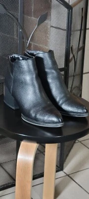 Botines Simply Vera Wang 2.5" Talla 6.5 Foto 1 de 4