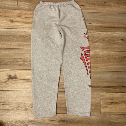Reebok Minnesota Twins MLB Gray Sweatpants Fleece Joggers Size Small 2006 Cover