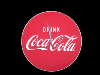 Reloj Coca-Cola Rojo Espuma Disco Bebida Coca-Cola Blanco Escritura Logo  Foto 1 de 4