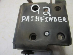 92 Pathfinder Spare Tire Carrier Latch 87-95 - Foto 1 di 3