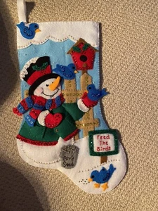 Completed felt Sequins Christmas Stockings “Feed The birds” Blue Bird Bird House - Bild 1 von 2
