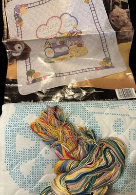 Janlynn (1991) "Choo Choo Teddy Bear" Printed Cross Stitch Quilt Kit #54-44 - Image 1 of 3