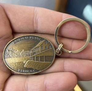 Vintage Chatham Blanket Manufacturing keychain Fob 1877-1977 100 years Elkin NC - Bild 1 von 3