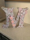 Letter M Mum Mother Free standing sign plaque gift Mothers Day Present c15 cm C