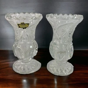 "Juego de 2 jarrones pequeños de cristal Zajecar 4,25"" pedestal con patas borde de diente de sierra pesado" - Imagen 1 de 7