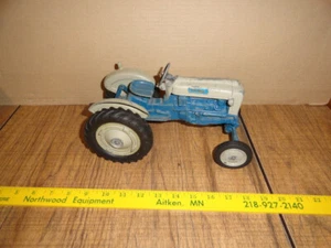 1/12 ford 4000 in box - Picture 1 of 9