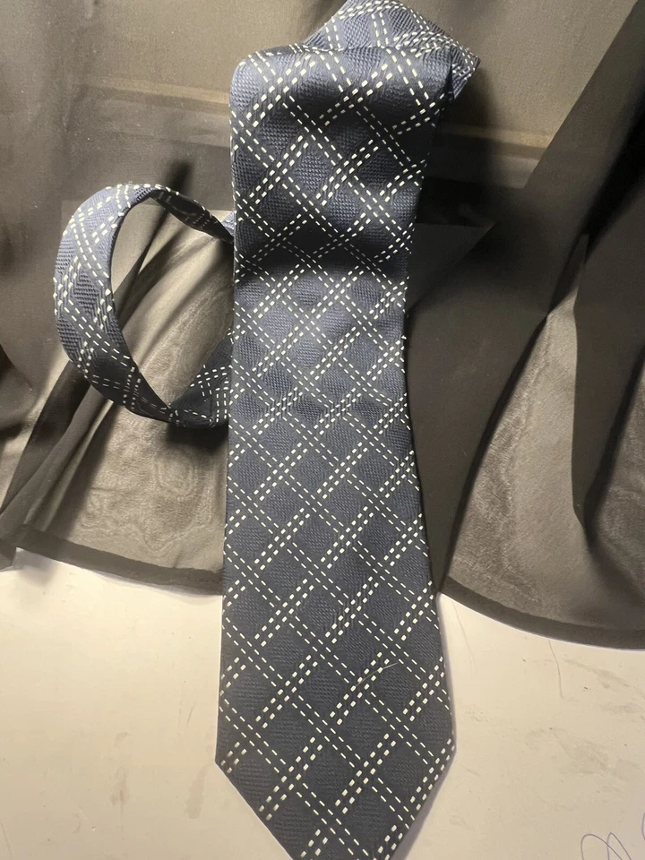 Marks and Spencers蓝色白色灰色条纹经典领带 — 第 1/2 张图片