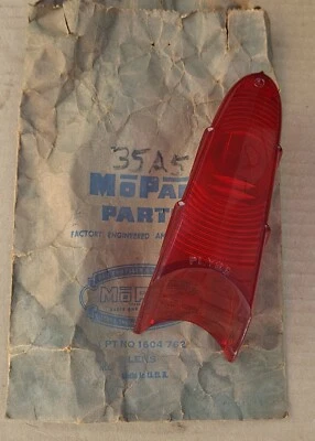 Plymouth Belvedere Savoy Plaza 1955 nuevo de Lote Antiguo MoPar derecha izquierda lámpara trasera lente Foto 1 de 4