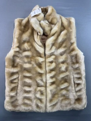 Brooks Brothers Faux Fur Vest Womens Small / Medium Sleeveless Full Zip Soft NEW - Image 1 of 4