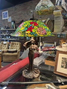 Tiffany Style Goddess Figural Lady Leaded Stained Glass Floral Lamp - Picture 1 of 1