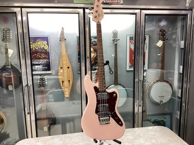 Bajo Squier FSR Paranormal Rascal de 4 cuerdas carcasa acabado rosa (581) Foto 1 de 4