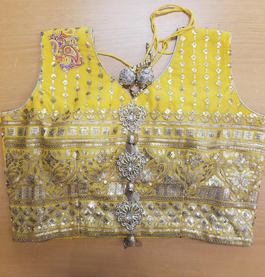 Blusa Lehenga 580 Trousseau Lehengas Choli Diseñador Indio Ropa de Novia Foto 1 de 4