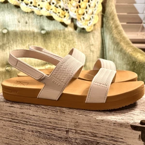 REEF Kids Water Vista Shoes Sandals White Size 5 NEW! - Picture 1 of 8