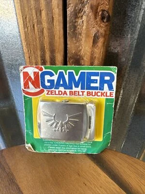 Vintage Nintendo Legend of Zelda Belt Buckle SEALED Collectable NGamer Sealed - Image 1 of 4