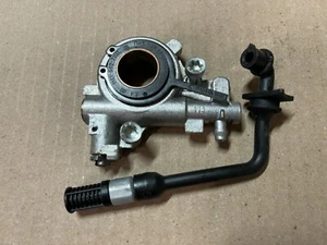 Stihl MS261 Oil Pump with Worm Gear Driver, Oil line & Filter, Screws NEW OEM - Picture 1 of 1