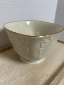 Lenox Square Bowl Canterbury Pattern 4.25" Wide Beige With Hold Trim EUC - Picture 1 of 7