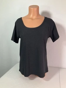 BEYOND YOGA Black Top. Open In Back. Size Medium. Excellent Condition. - Picture 1 of 5