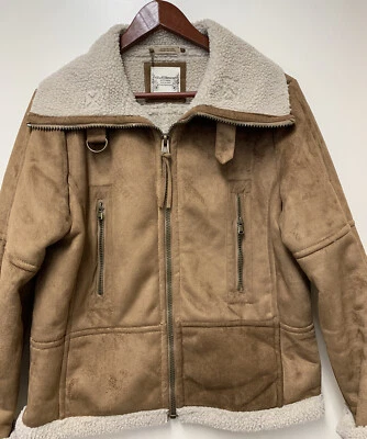 Chaqueta de bombardero de gamuza sintética tallada con volantes para mujer - Talla: grande/marrón (usada) Foto 1 de 4