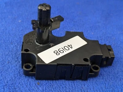 +braço 2012-17 AUDI A7 A6 S7 hvac A/C AQUECEDOR ABA PORTA ATUADOR FABRICANTE DE EQUIPAMENTO ORIGINAL - Imagem 1 de 4