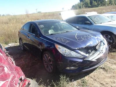 Used Washer Fluid Reservoir fits: 2013 Hyundai Sonata  Grade A - Image 1 of 4