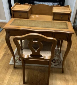 Vintage Hammary writing desk with leather top With Chair-(Pick Up Only) - Picture 1 of 10