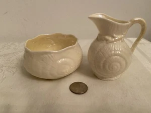 1965-1980 BELLEEK CREAMER/OPEN SUGAR Ivory Sea Shell Pattern 6th Green Mark - Picture 1 of 5
