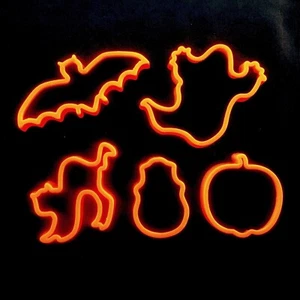 5 cortadores de galletas de Halloween murciélago gato fantasma calabaza calavera plástico Amscan - Imagen 1 de 2