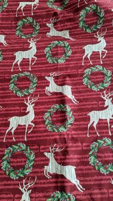 COTTON FABRIC--REINDEER AND WREATHS ON MAROON--1 YARD Foto 1 de 2