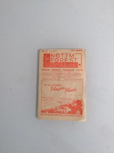 NOTTINGHAM FOREST V BRENTFORD 20.04.1946 LEAGUE GAME - Picture 1 of 3