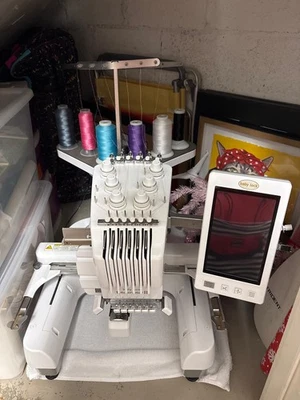 Baby Lock - Endurance II Embroidery Machine - 6 needles - Image 1 of 3