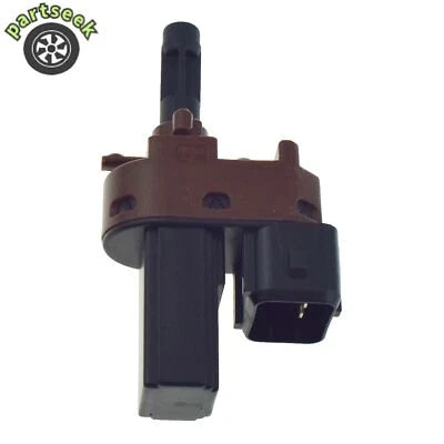 Nuevo interruptor de pedal de embrague para 2003-2014 Mazda 6 MX-5 Miata RX-8 GJ6A6649YA Foto 1 de 4