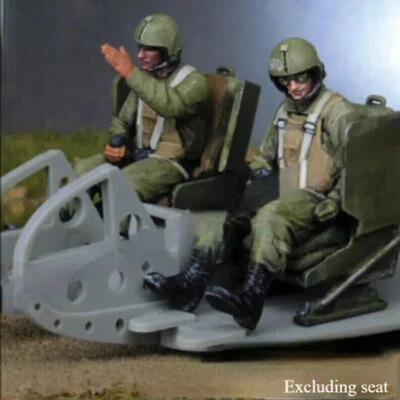 1/35 Resin Model Kit Vietnam War UH1-HUEY Pilot 2 Figures Unassembled Unpainted - Image 1 of 2