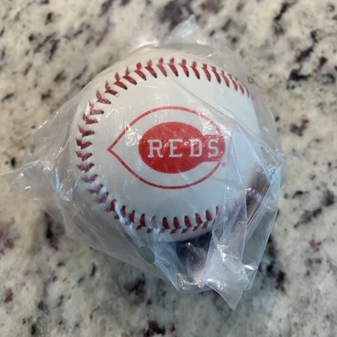 Cincinnati Reds 1997 Opening Day, TRUE VALUE, Rawlings Promotional Baseball Cover