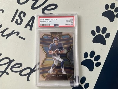 2019 PANINI SELECT   DANIEL JONES RC CONCOURSE  PSA 10 GEM MINT - Image 1 of 4