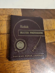 Vintage KODAK MASTER PHOTOGUIDE, 1954, Eastman Kodak Company, 32 pages - Picture 1 of 6