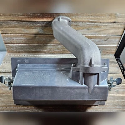 Carcasa de quemador Buderus GB142 y colector de soplador de entrada de gas de aluminio Foto 1 de 3