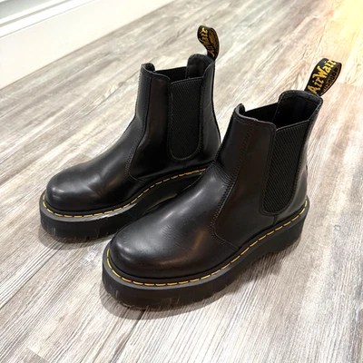 Doc Dr. Martens 2976 Quad Platform Chelsea Boots EU 38 Black Leather Pull On - Image 1 of 4