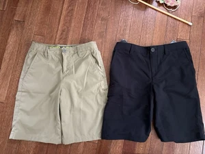 Under Armour Golf Shorts Boys Size M 2 Pair Chinos Heatgear Wicking Dress Medium - Picture 1 of 5