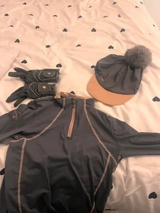 le mieux steel rose gloves, hat silk base layer for sale 11-12 years - Picture 1 of 1