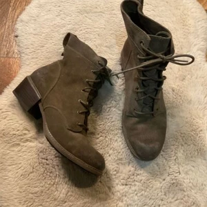 Timberland Botas con Cordones Talla 10 Para Mujer Sutherland Bay Mid Olive Bota Tacón al Tobillo - Imagen 1 de 11