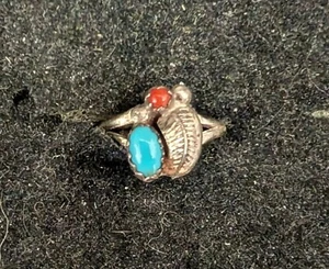 Vintage Navajo Small Sterling Silver Turq. & Coral Woman's Ring size 3 or 3.5 - Picture 1 of 6